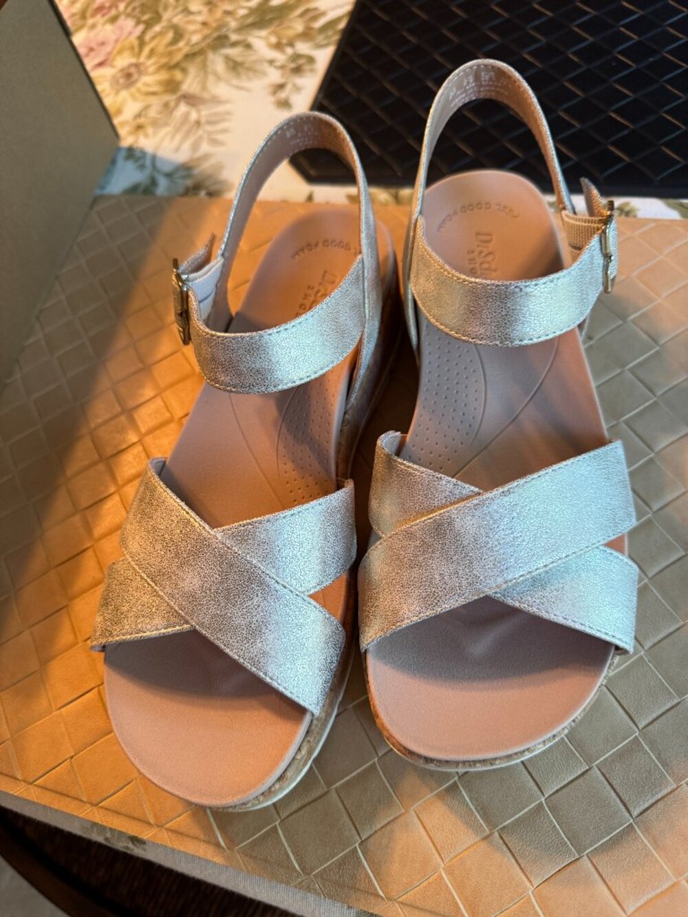 Dr Scholl's Free Love Strap Sandals Open Toe 2 1/2" Heel 8 M Taupe